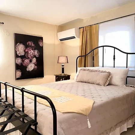 Anassa's - άνασσα *