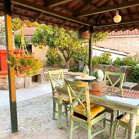 Anassa's - άνασσα * Agios Adhrianos
