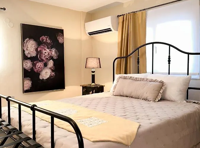 Anassa's - άνασσα *